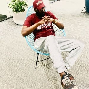 Meet your Posher, Jonathan